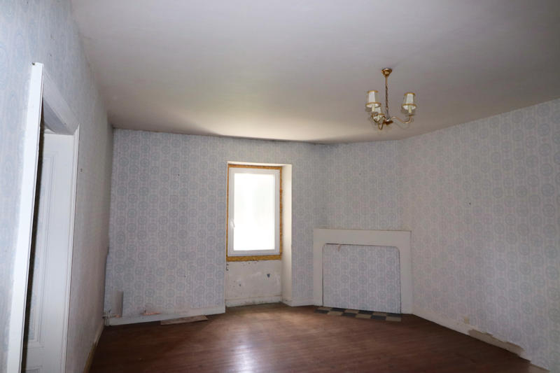 Maison - 300 m² - 12 pièces