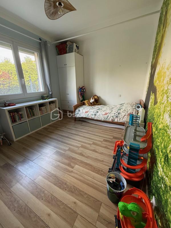 Maison traditionnelle - 110 m² - 5 pièces