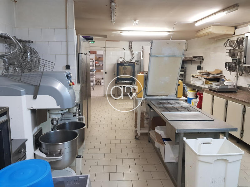 Fonds de commerce - Local commercial - 180 m²