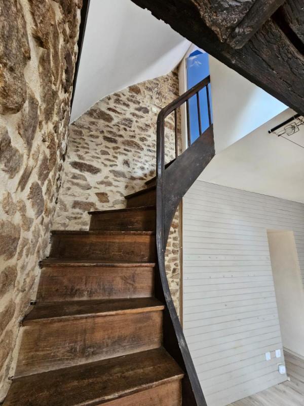 Maison en pierre - 83 m² - 5 pièces