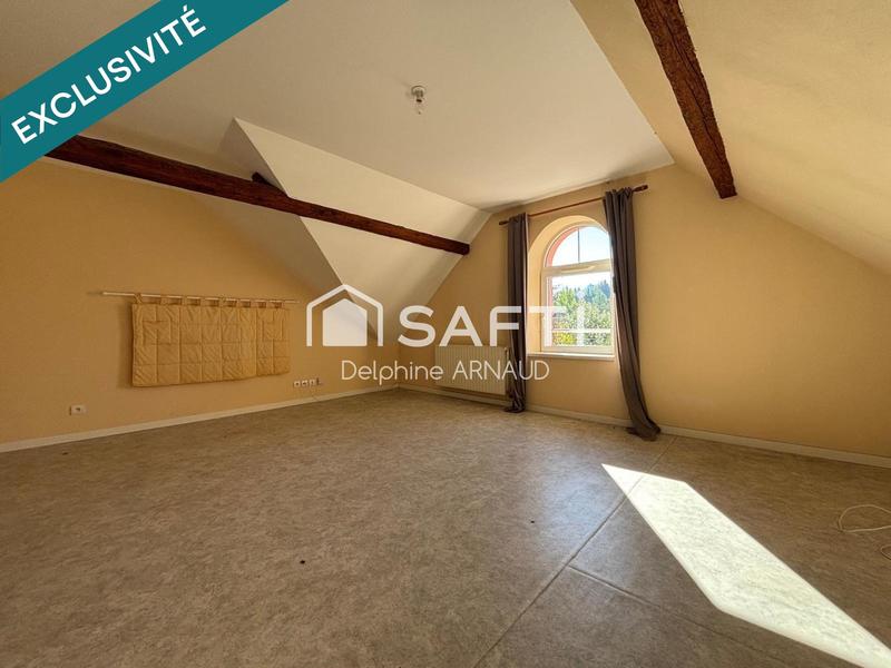 Maison - 186 m² - 12 pièces