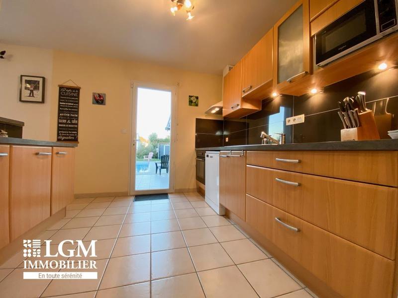 Maison - 99 m² - 4 pièces