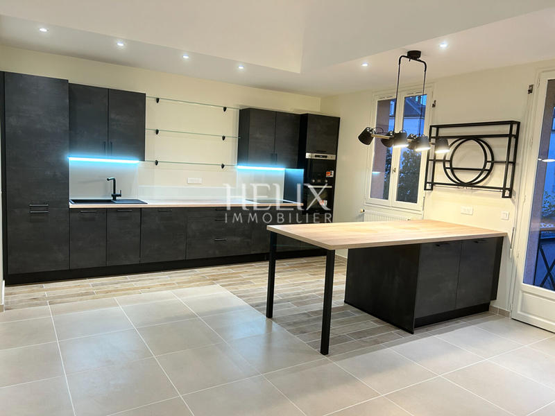 Appartement - 123 m² - 5 pièces