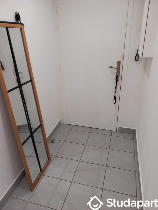 Chambre - 9 m² - 1 pièce