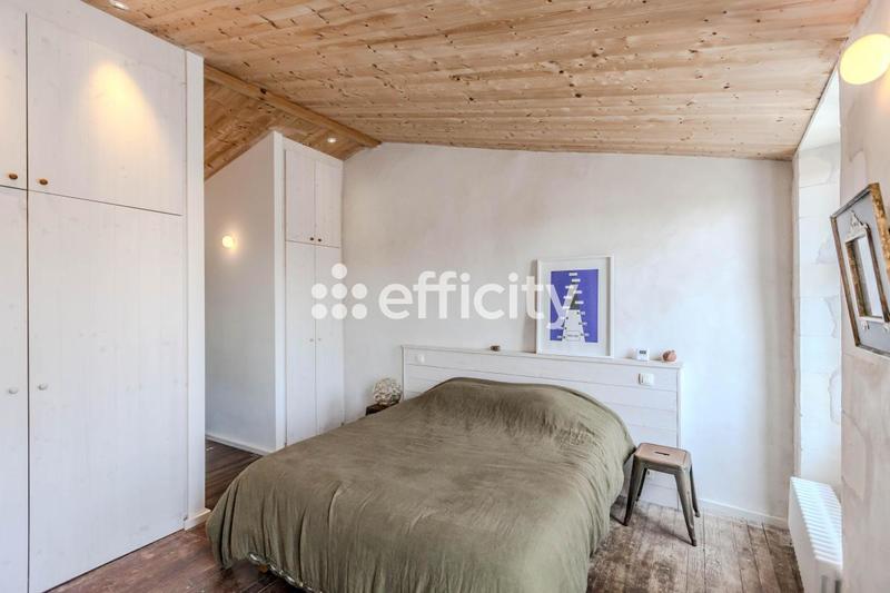 Maison - 192 m² - 9 pièces