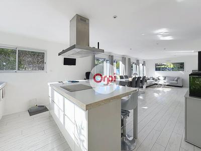 Maison - 117 m² - 5 pièces