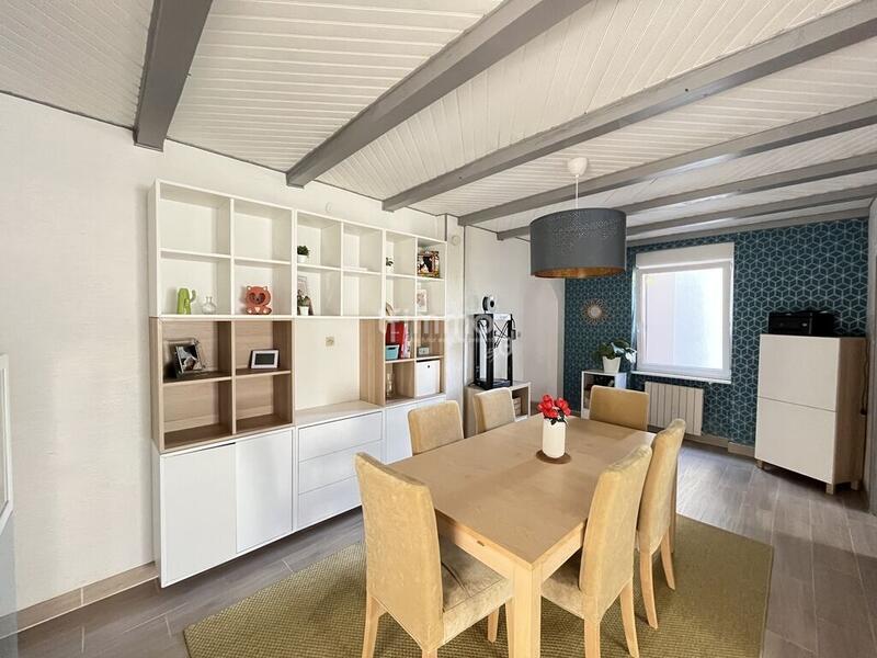 Maison - 189 m² - 8 pièces