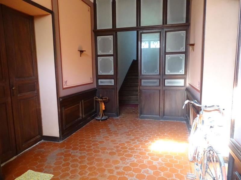 Maison - 410 m² - 2 pièces