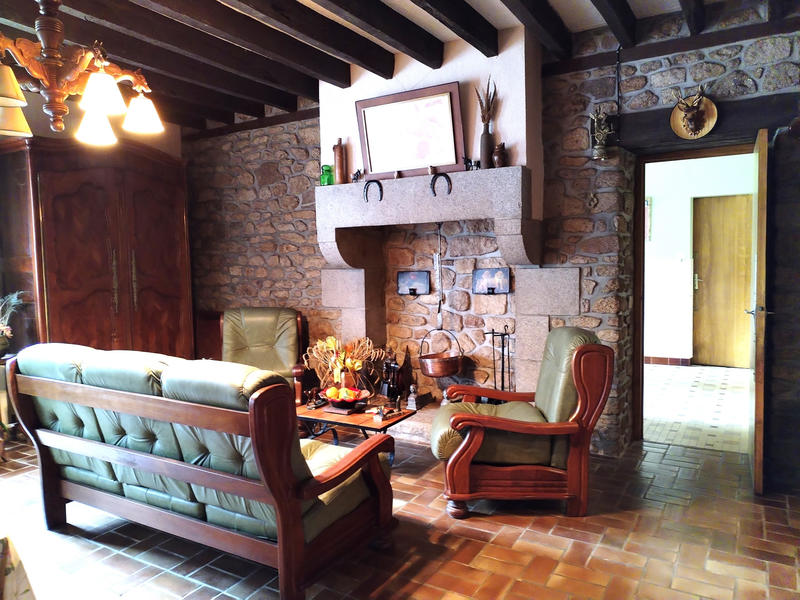 Maison - 98 m² - 5 pièces