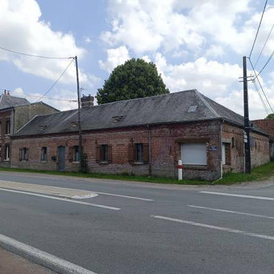 Maison - 280 m² - 10 pièces