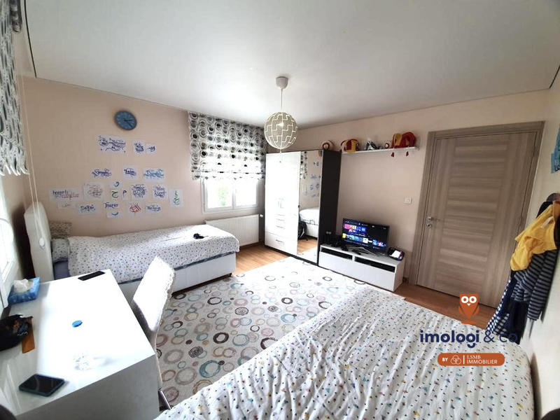 Appartement - 143 m² - 5 pièces