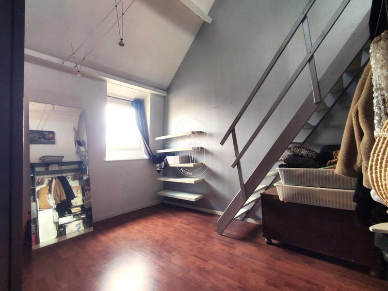 Maison - 203 m² - 5 pièces