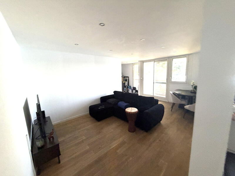 Appartement - 77 m² - 3 pièces