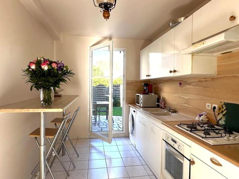 Maison - 80 m² - 4 pièces