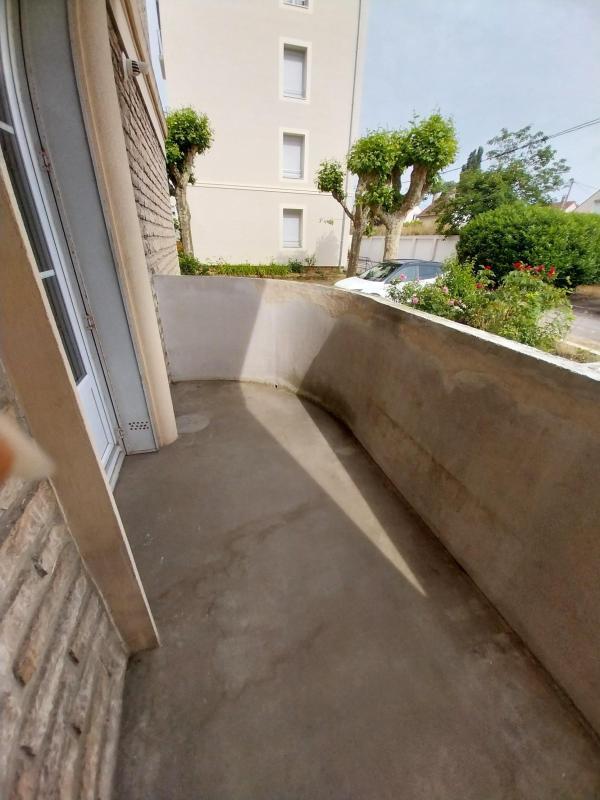 Appartement ancien - 75 m² - 4 pièces