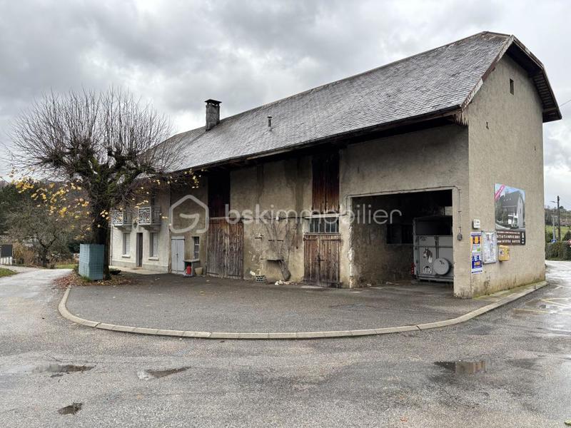 Appartement - 143 m² - 4 pièces