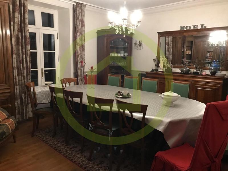 Maison - 310 m² - 17 pièces