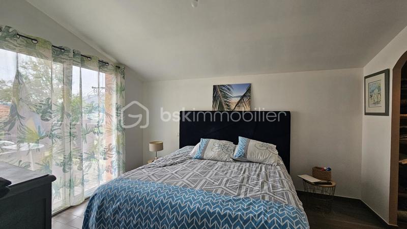 Maison - 166 m² - 6 pièces