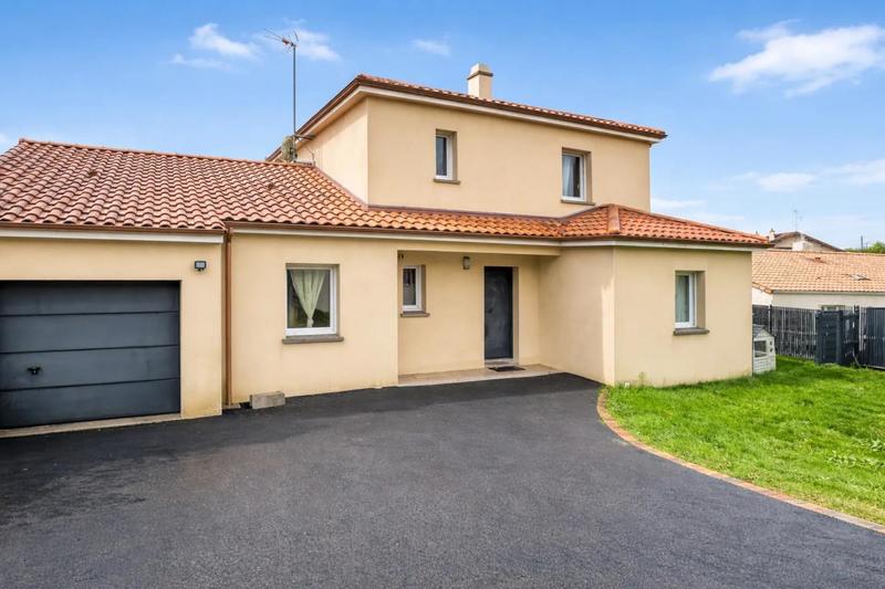 Maison - 146 m² - 7 pièces