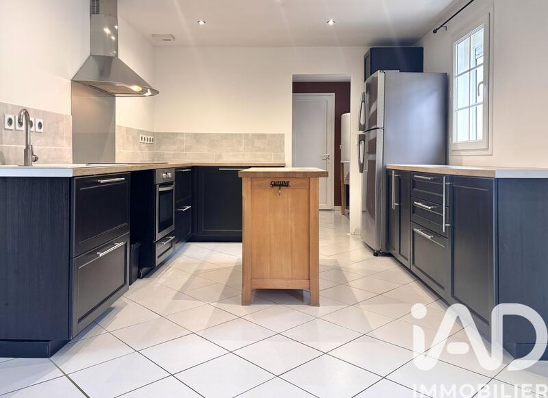 Maison - 111 m² - 6 pièces