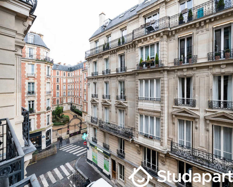 Chambre - 170 m² - 1 pièce