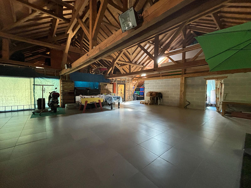 Maison - 500 m² - 5 pièces