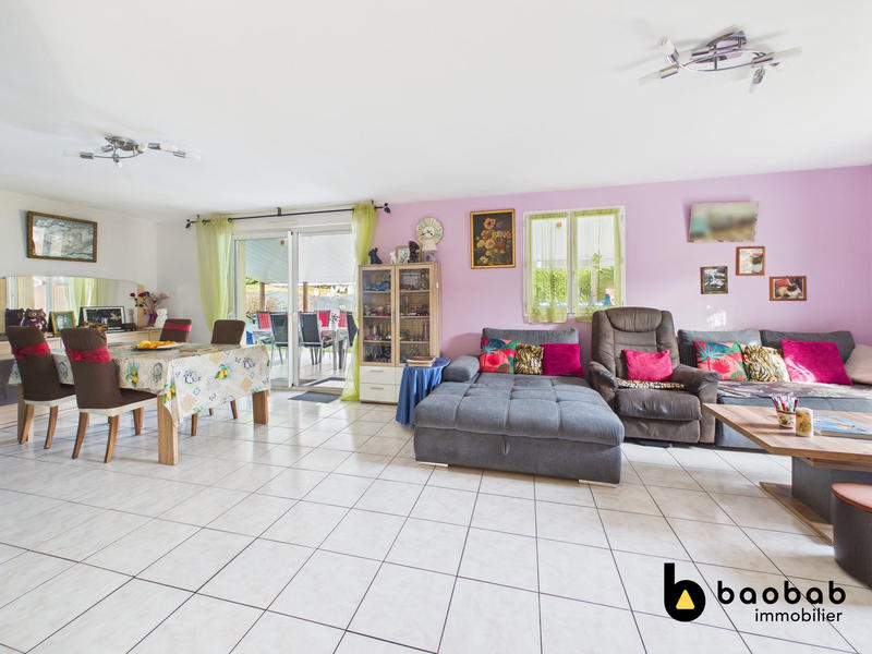 Maison - 99 m² - 4 pièces