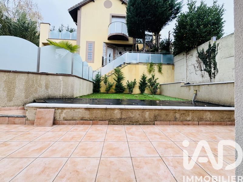 Maison - 121 m² - 4 pièces