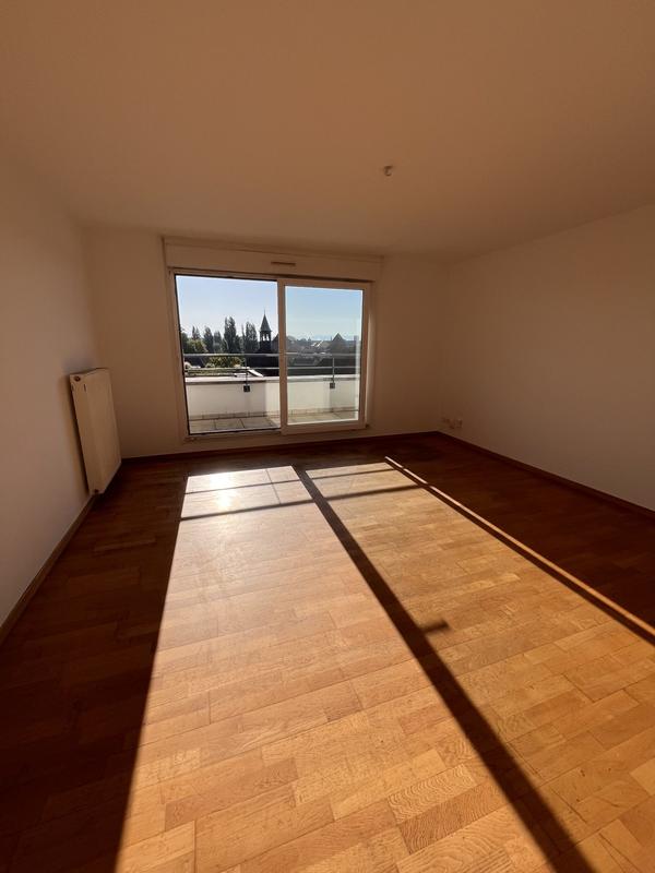 Appartement - 81 m² - 4 pièces