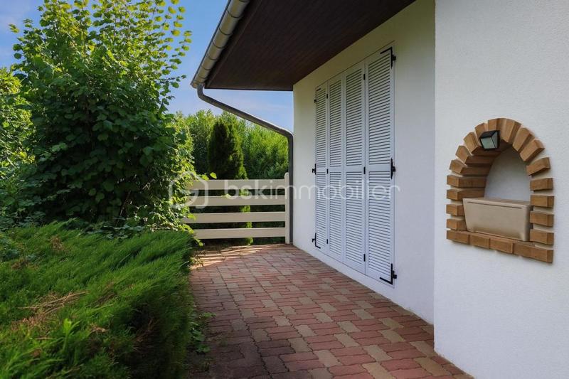 Maison traditionnelle - 147 m² - 5 pièces