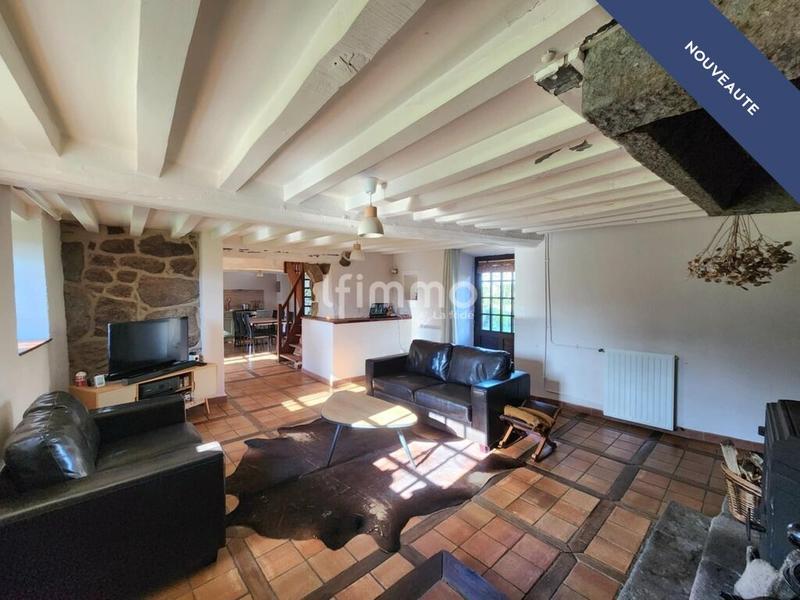 Demeure - 231 m² - 12 pièces