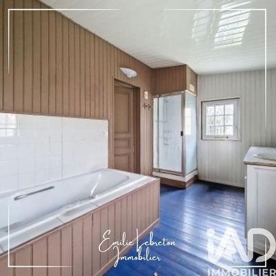 Maison - 101 m² - 5 pièces