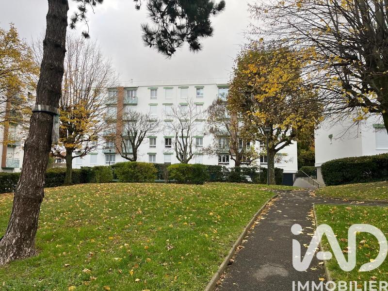 Appartement - 80 m² - 5 pièces