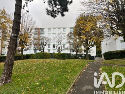 Appartement - 80 m² - 5 pièces