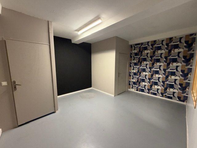 Local d'activités - 224 m² - 4 pièces