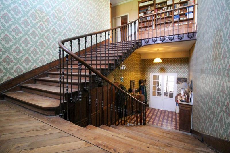 Château - 400 m² - 11 pièces