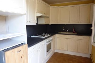 Maison - 92 m² - 5 pièces