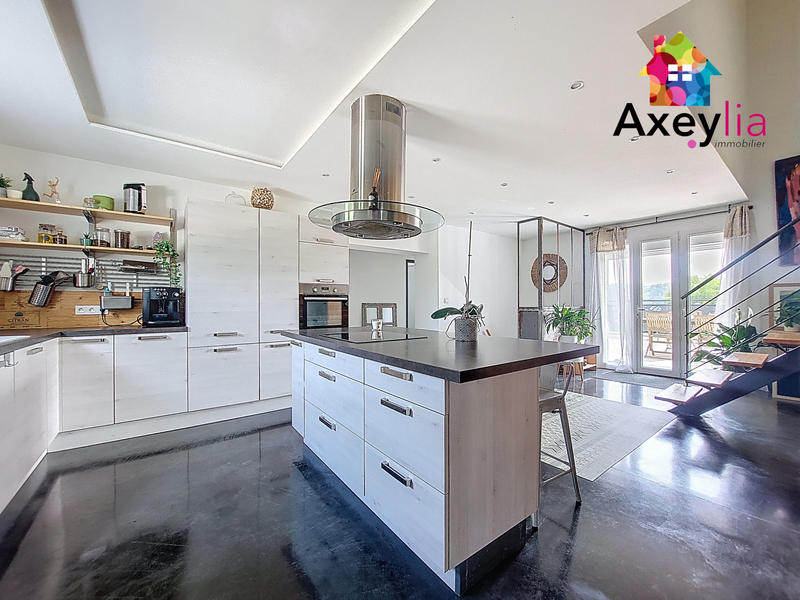 Maison - 174 m² - 5 pièces