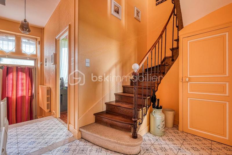 Demeure - 171 m² - 6 pièces