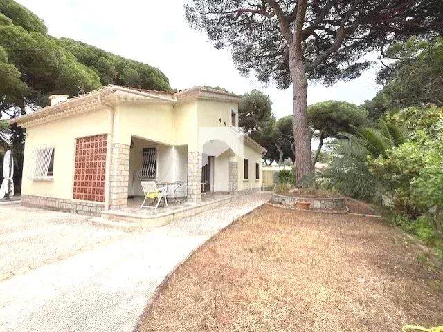 Maison - 96 m² - 7 pièces