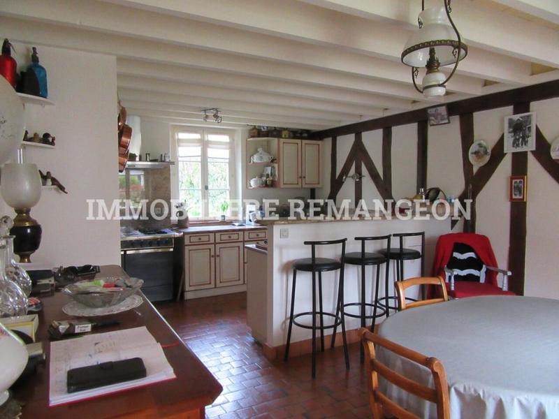 Demeure - 235 m² - 6 pièces