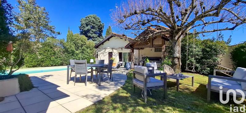 Maison de ville - 210 m² - 9 pièces