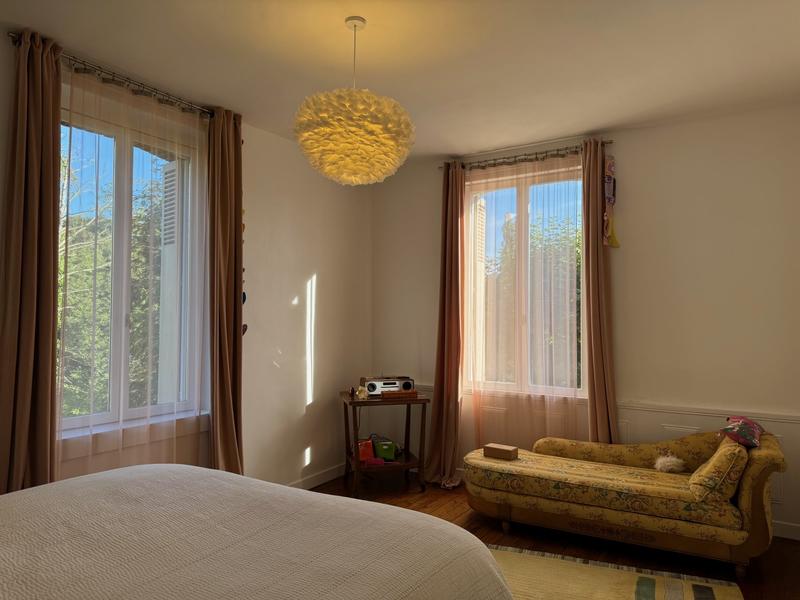 Maison - 195 m² - 9 pièces