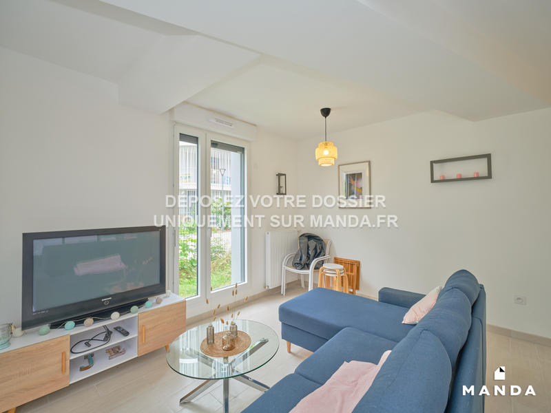 Chambre - 14 m² - 5 pièces