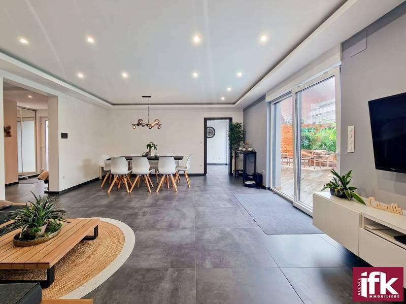 Maison - 143 m² - 6 pièces