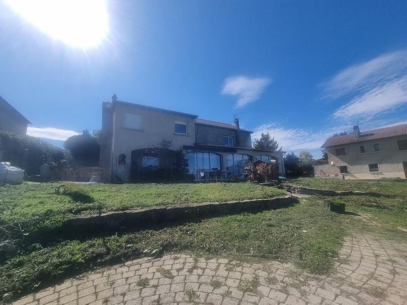 Villa - 262 m² - 9 pièces