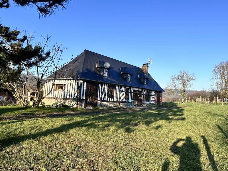 Propriété - 491 m² - 22 pièces