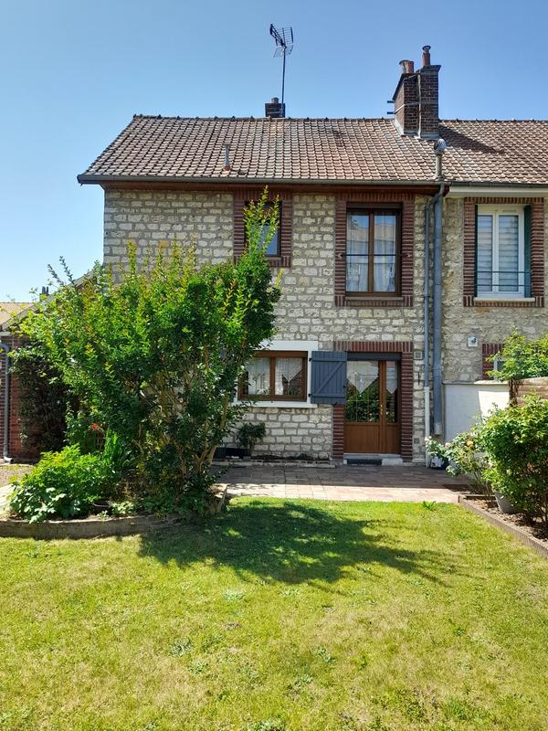 Maison - 90 m² - 4 pièces