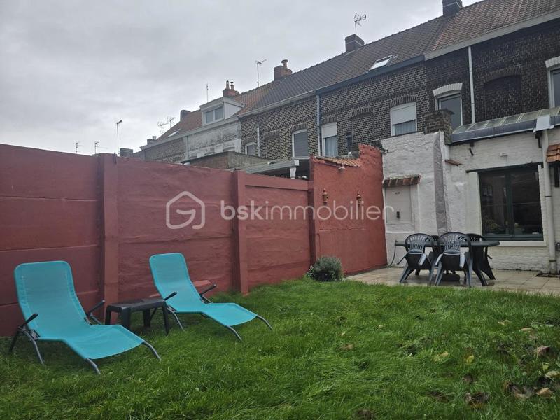 Maison - 90 m² - 6 pièces