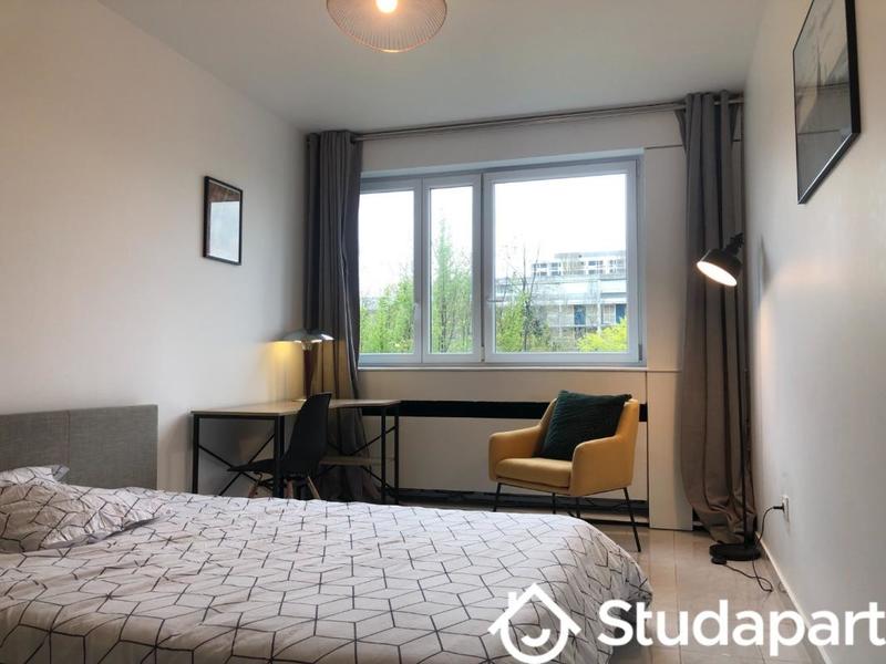 Chambre - 11 m² - 1 pièce